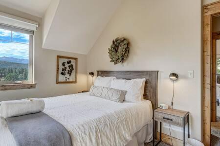 Cabin~Views~Heart Of Town~W&D~Fireplace~Kitchen Woodland Park Exteriör bild