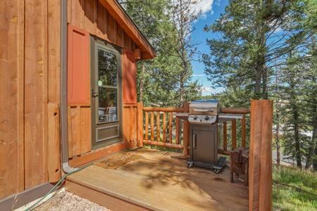 Cabin~Views~Heart Of Town~W&D~Fireplace~Kitchen Woodland Park Exteriör bild