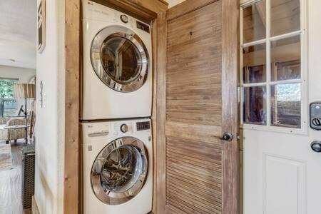 Cabin~Views~Heart Of Town~W&D~Fireplace~Kitchen Woodland Park Exteriör bild